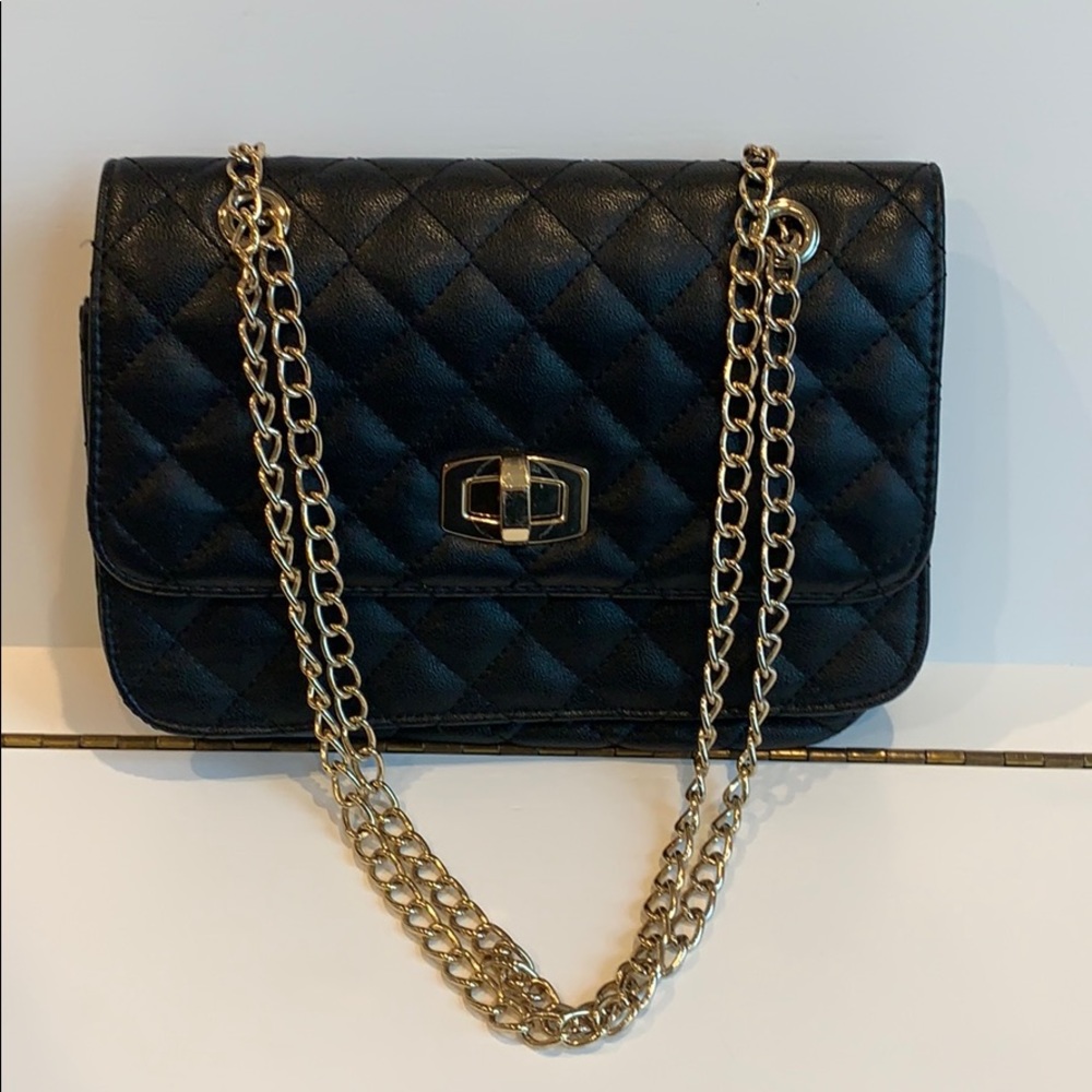 Quilted chain purse